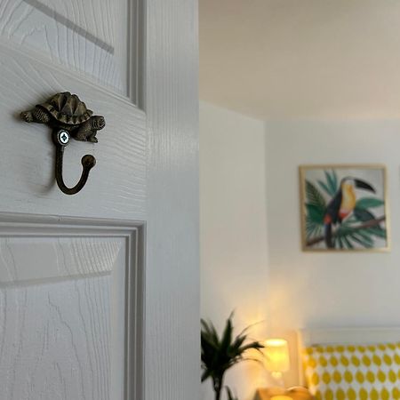 Urban Escape Entire Apartment Near Uni And Hospital Southampton Extérieur photo
