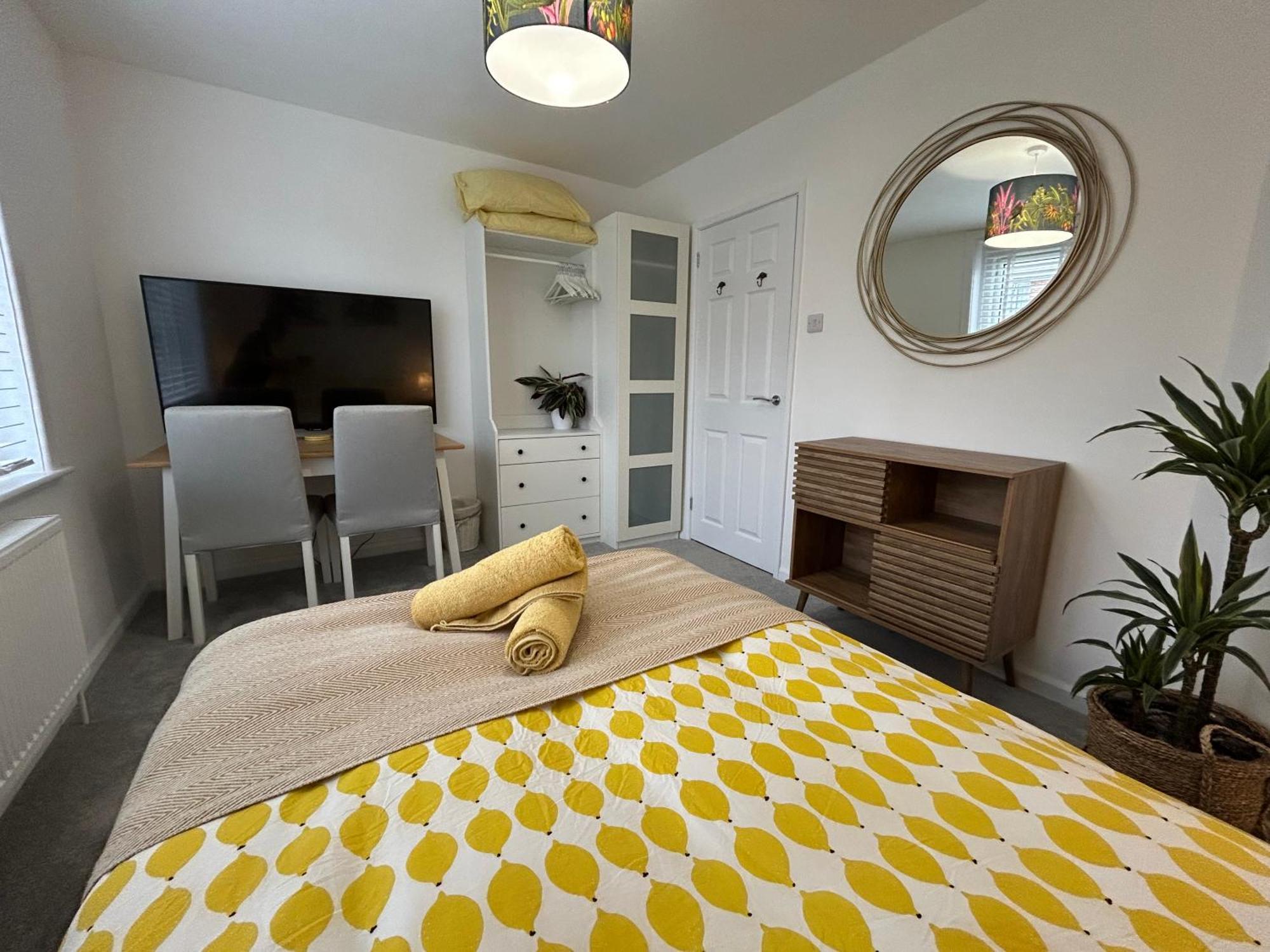 Urban Escape Entire Apartment Near Uni And Hospital Southampton Extérieur photo
